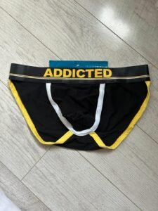 Addicted briefs
