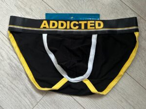 Addicted worn on request L
