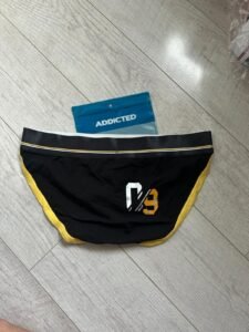 Addicted briefs