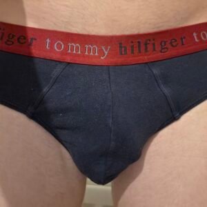 Navy Red Tommy - Worn